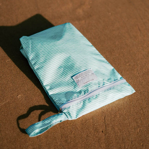 Bedhead Wet Bag in Stripe (Aqua)